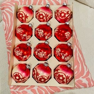 N8-Vintage Glass Glitter Red & White Flocked Floral Ornament Set Origin…